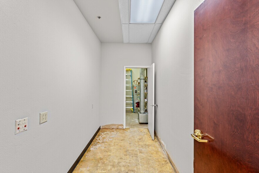 More Photos Of 2030 NE Martin Luther King Jr Blvd, Portland Office For Lease