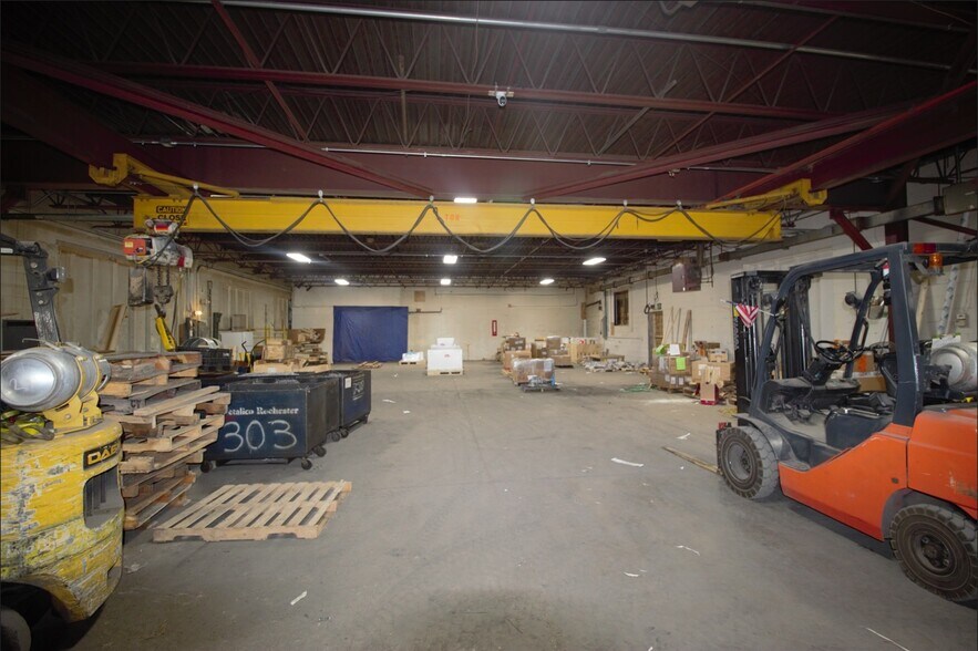 More Photos Of 2025 Brighton Henrietta Town Line Rd, Rochester Manufacturing For Lease
