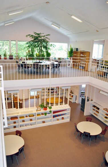 More Photos Of 17892 Chillicothe Rd, Chagrin Falls Office For Sale