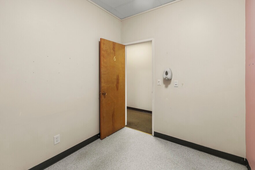 More Photos Of 450 Connecticut St, San Francisco Office For Lease