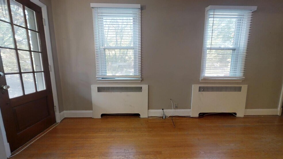 More Photos Of 310 Gittings Ave, Baltimore Apartments For Sale