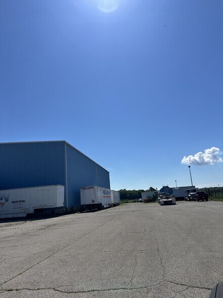 More Photos Of 3516 Wrightway Rd, Dayton Truck Terminal For Sale