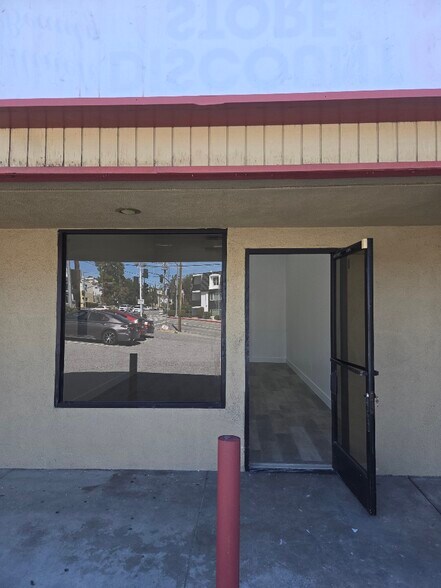 More Photos Of 4050 Montrose Ave, La Crescenta Unknown For Lease