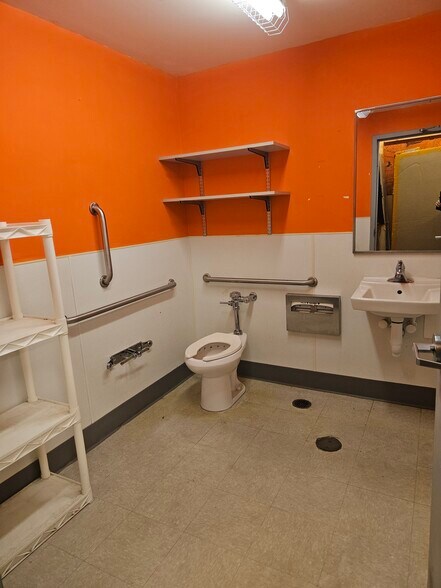 More Photos Of 131 E Green St, Ithaca Apartments For Lease