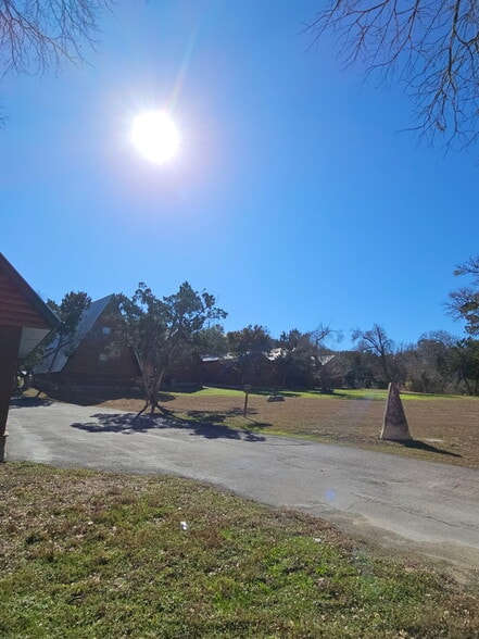 More Photos Of 40930 FM 3159, Canyon Lake Manufactured Housing Mobile Home Park For Sale