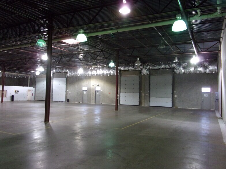 More Photos Of 8197 Euclid Ct, Manassas Park Warehouse For Lease