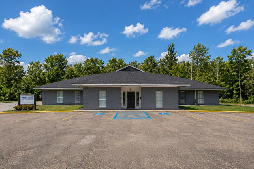 More Photos Of 161 Christian Dr, Rayville Medical For Sale