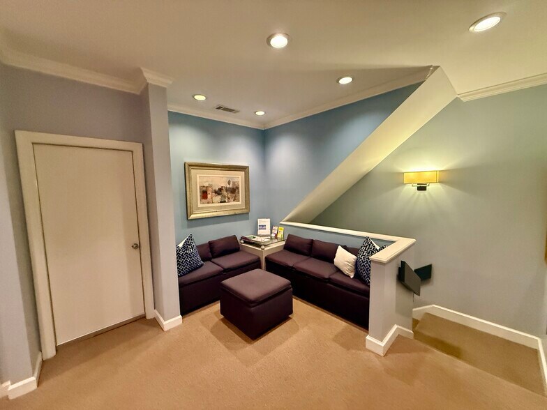 More Photos Of 25 Lenox Pt NE, Atlanta Office For Sale