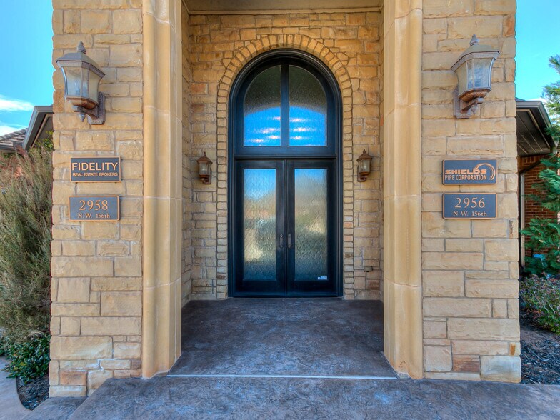 More Photos Of 2958 Nw 156th St, Edmond Office For Lease