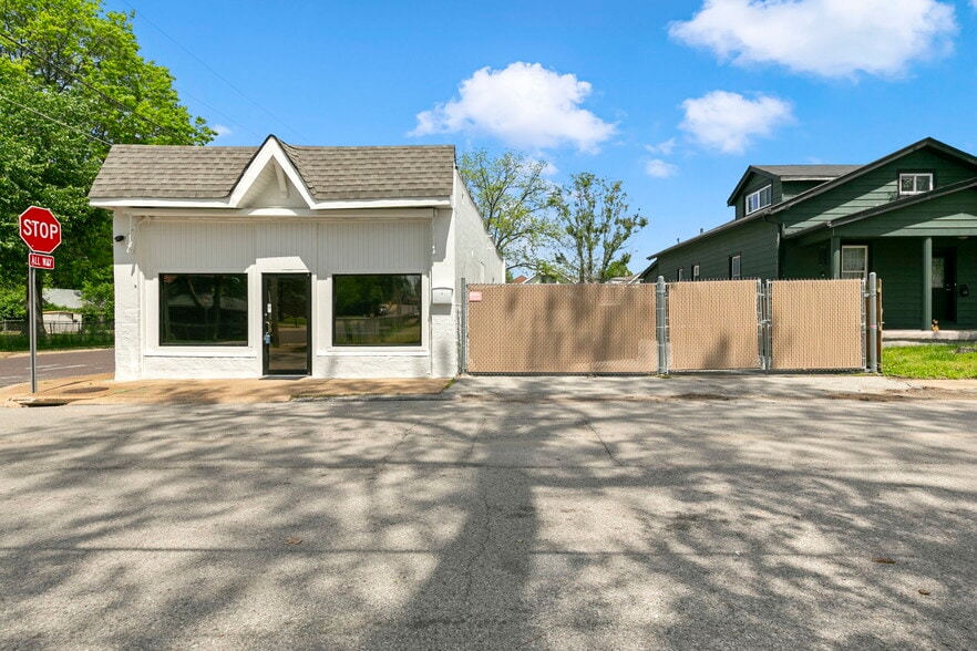 More Photos Of 4687 Heidelberg Ave, Saint Louis Convenience Store For Sale