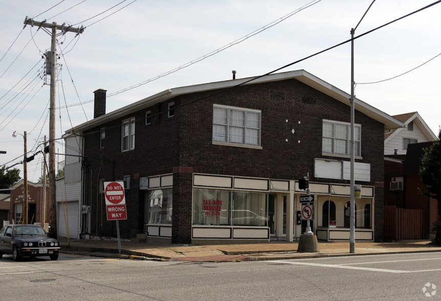 Primary Photo Of 8200-8202 Gravois Ave, Saint Louis Office Residential For Lease