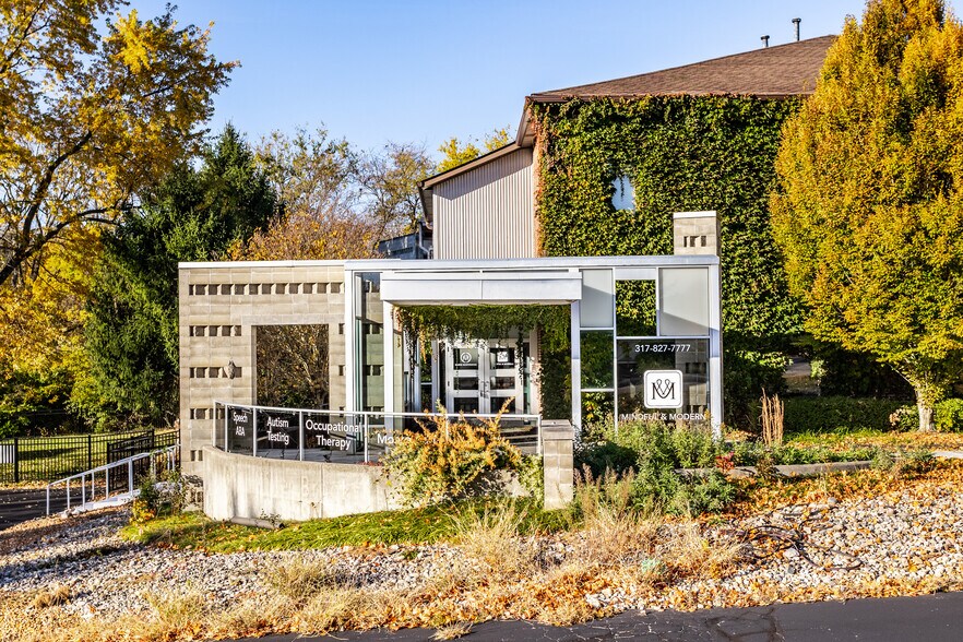 More Photos Of 11712 N Michigan Rd, Zionsville Office For Sale