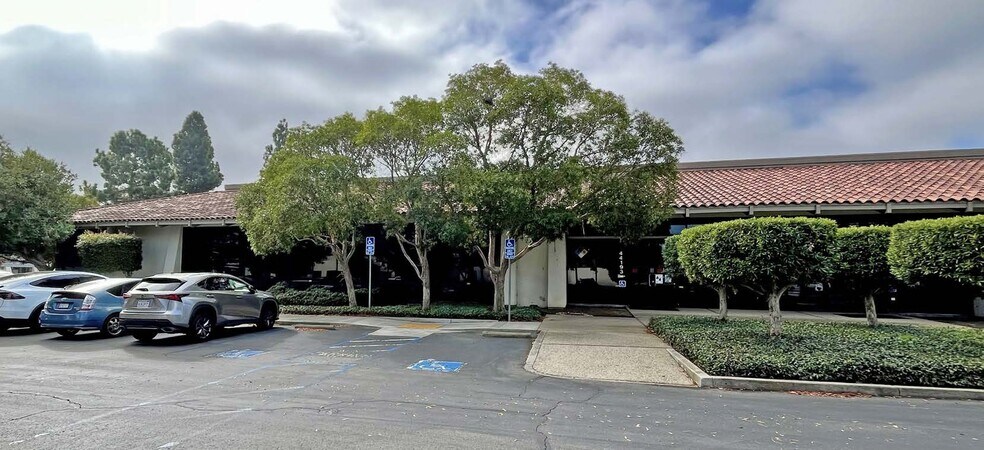 More Photos Of 44193 S Grimmer Blvd, Fremont Light Manufacturing For Lease