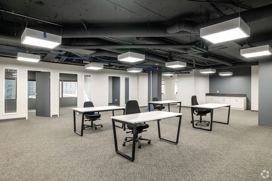 More Photos Of 5757 W Century Blvd, Los Angeles Office For Lease