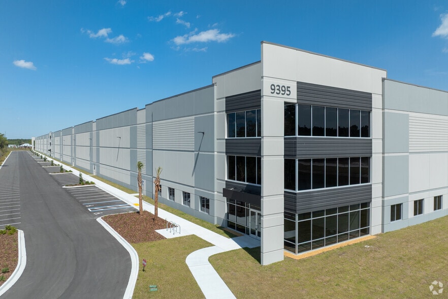 More Photos Of 9395 Pritchard Rd, Jacksonville Warehouse For Sale