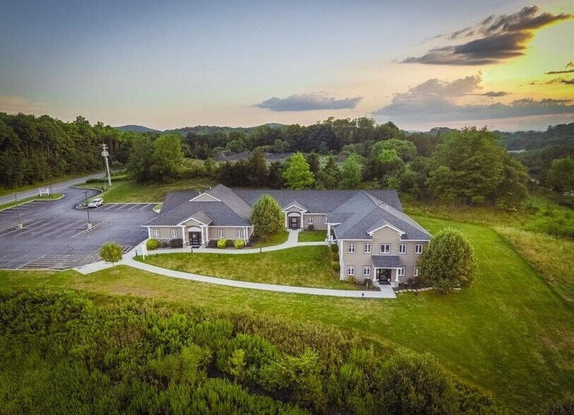 More Photos Of 1460 Route 17M, Chester Medical For Lease