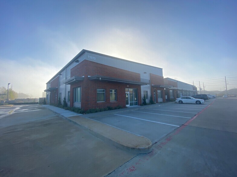 More Photos Of 11950 Barker Cypress Rd, Cypress Unknown For Lease