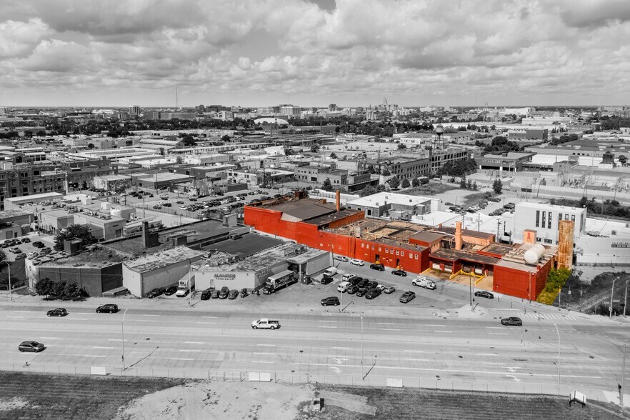 More Photos Of 1901-1971 Adelaide St, Detroit Warehouse For Sale