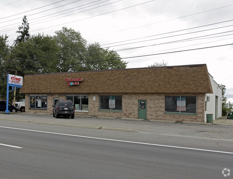 Primary Photo Of 49904-49908 Gratiot Ave, Chesterfield Storefront For Lease