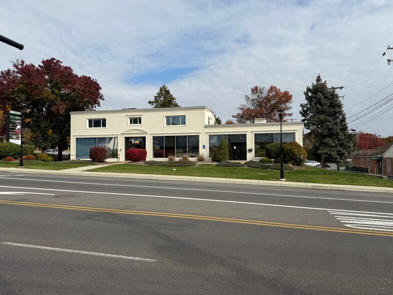 More Photos Of 3701 Perkiomen Ave, Reading Medical For Sale