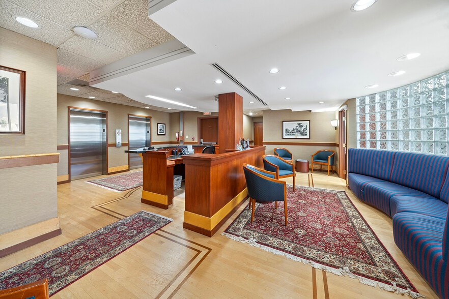 More Photos Of 420 S Dixie Hwy, Coral Gables Loft Creative Space For Sale