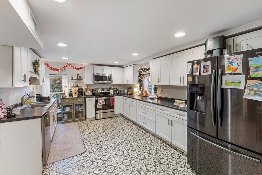 More Photos Of 1415 Highland Ave, Knoxville Multifamily For Sale