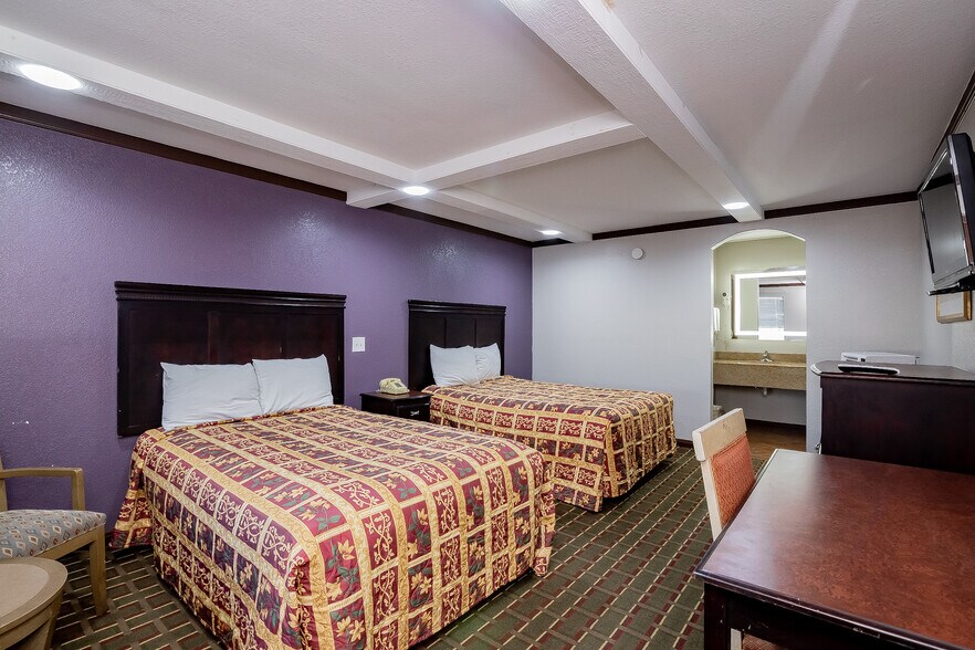 More Photos Of 3005 Houston Hwy, Victoria Hotel For Sale