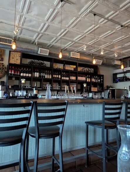 More Photos Of 1306-1314 W Magnolia Ave, Fort Worth Freestanding For Lease