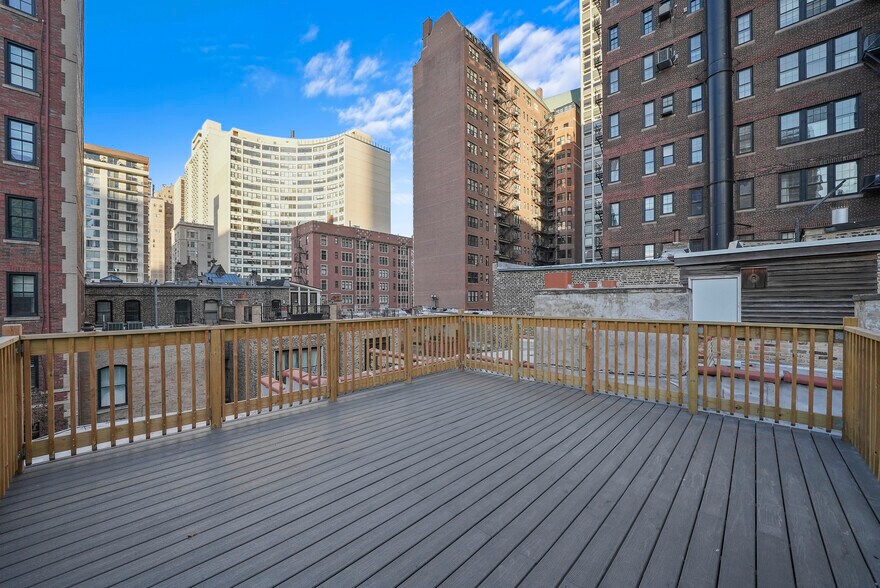 More Photos Of 64 E Cedar St, Chicago Apartments For Sale