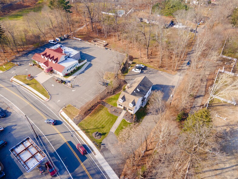 More Photos Of 593 Ramapo Valley Rd, Oakland Medical For Lease