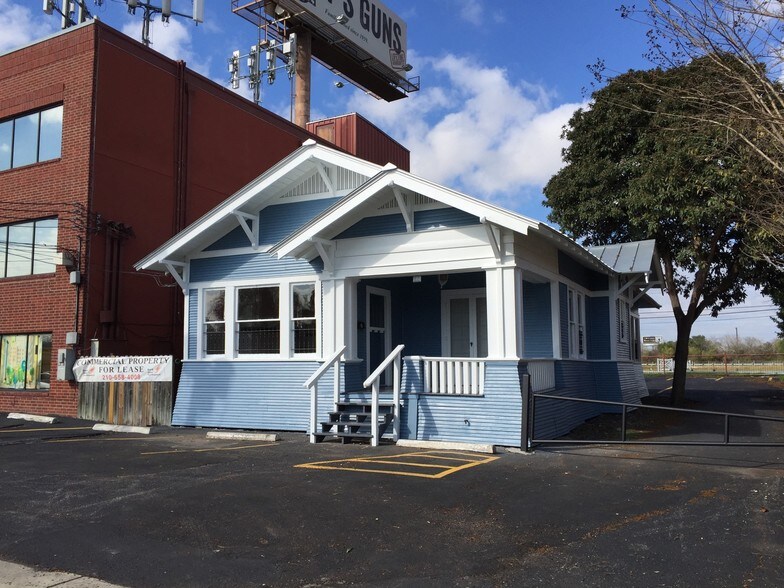 More Photos Of 1818 S New Braunfels Ave, San Antonio Medical For Lease