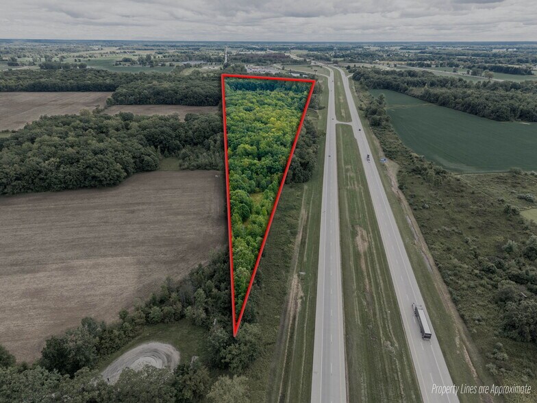 More Photos Of 4225 East St, Akron Office For Sale