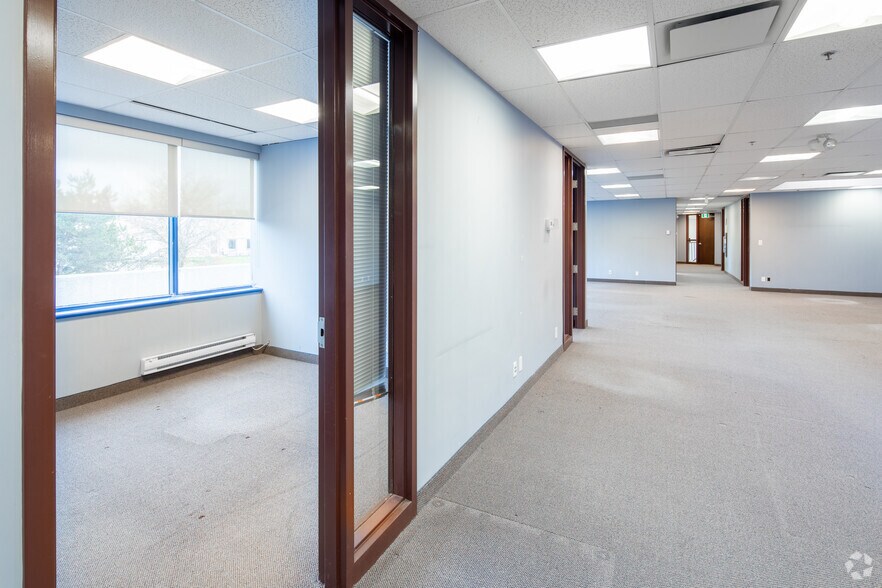 More Photos Of 35 Fulton Way, Richmond Hill Light Distribution For Lease