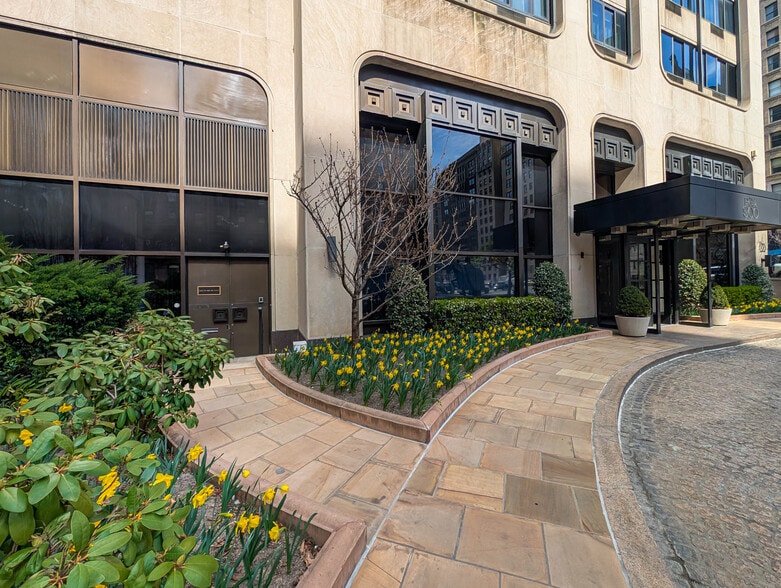 More Photos Of 900 Park Ave, New York Apartments For Sale