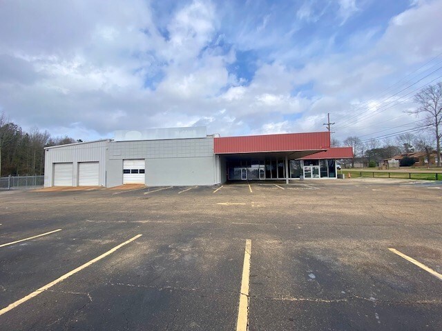 More Photos Of 1030 Longleaf Rd, Mccomb General Retail For Sale