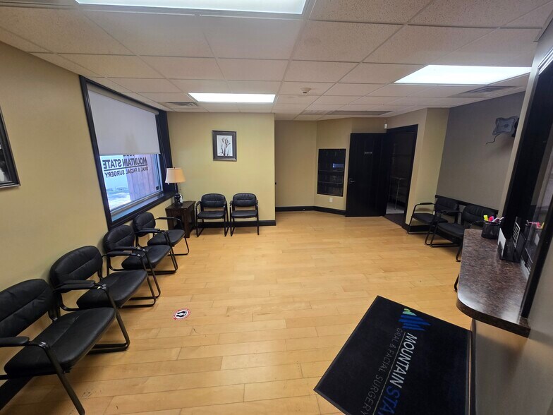 More Photos Of 427-433 Carriage Dr, Beckley Medical For Sale