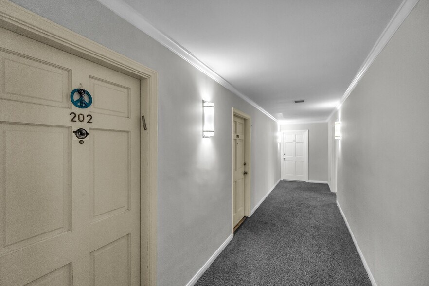 More Photos Of 1630 Hilts Ave, Los Angeles Apartments For Sale