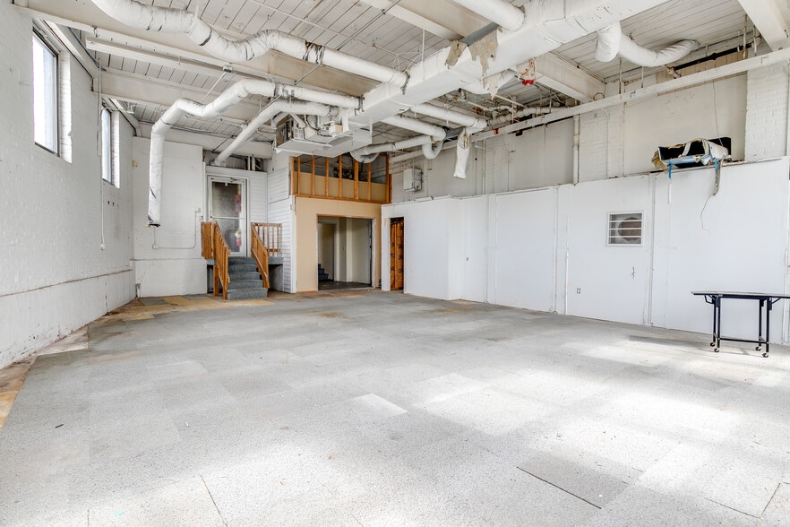 More Photos Of 3661 W Shore Rd, Warwick Warehouse For Sale