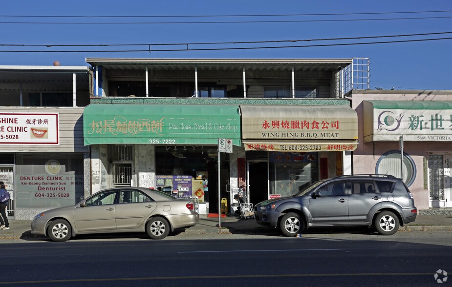 More Photos Of 5868-5872 Victoria Dr, Vancouver Storefront Retail Residential For Sale