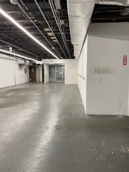 More Photos Of 250 Buel Ave, Staten Island Storefront Retail Office For Sale