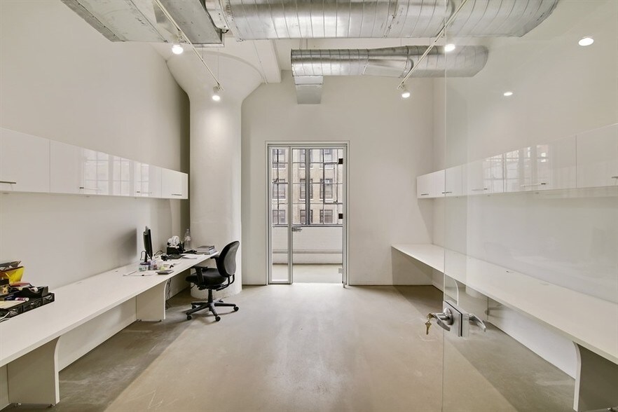 Photo of 12nd Floor Ste 1227