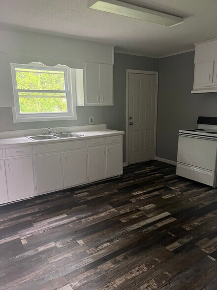 More Photos Of 214 Patricia Ann Dr SE, Dalton Apartments For Sale