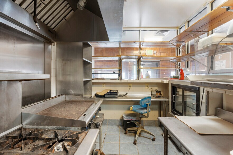 More Photos Of 2400 Druid Hill Ave, Baltimore Storefront Retail Residential For Sale