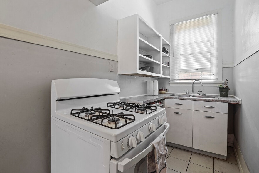 More Photos Of 1207 E Rio Grande Ave, El Paso Multifamily For Sale