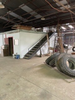 More Photos Of 109 NW 2nd St, Smithville Unknown For Lease