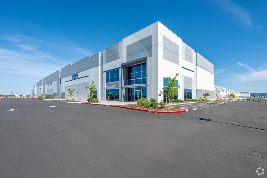 Primary Photo Of 7320 Power Line Rd, Sacramento Distribution For Lease