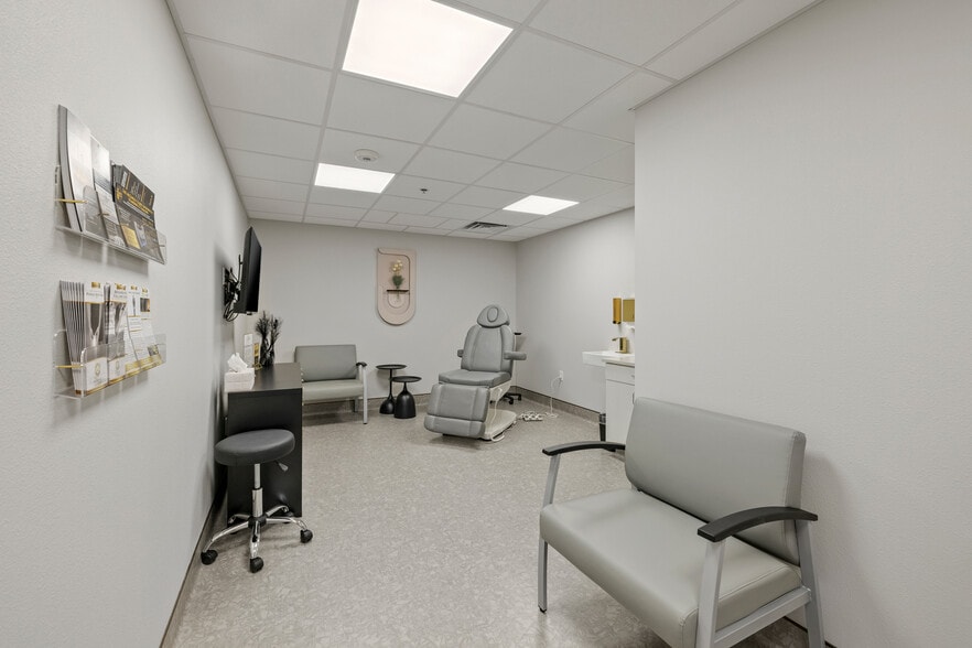 More Photos Of 234 E 1st St, Casper Healthcare For Lease