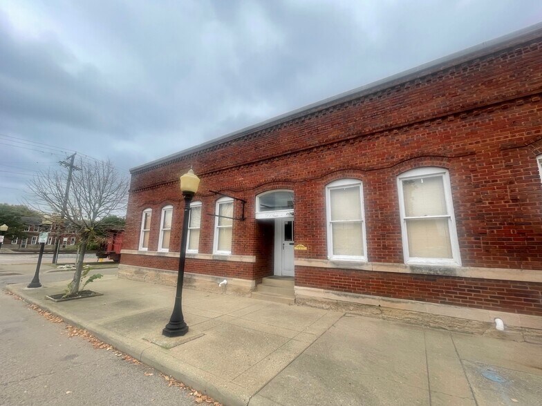 More Photos Of 231-253 Market St, Zanesville Unknown For Lease