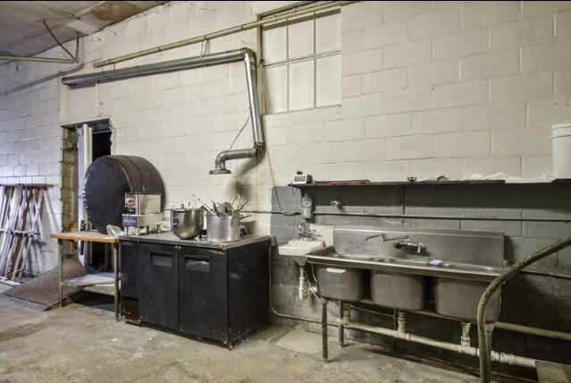 More Photos Of 152 E Main St, Dwight Bar For Sale