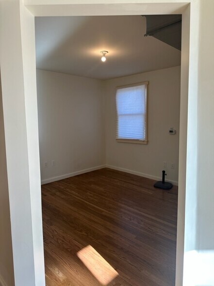 More Photos Of 1021 Alpine St, Los Angeles Storefront Retail Office For Lease